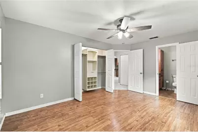 8410 Angela Court, Zephyrhills, FL 33541 - Photo 28