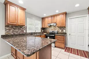 8410 Angela Ct, Zephyrhills, FL 33541 - Photo 14