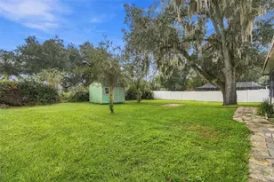 8410 Angela Ct, Zephyrhills, FL 33541 - Photo 48