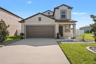 6450 Back Forty Loop, Zephyrhills, FL 33541 - Photo 2