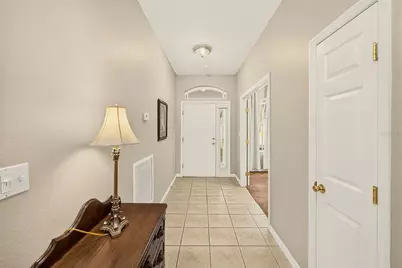 8634 Alexandra Arbor Lane, Temple Terrace, FL 33637 - Photo 4