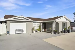 9610 Shalimar Ct, Tampa, FL 33615 - Photo 2