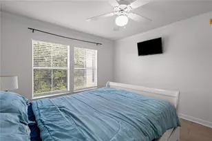 18235 Bridle Club Dr, Tampa, FL 33647 - Photo 40
