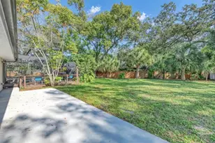 2608 Oakwood Dr, Largo, FL 33771 - Photo 30