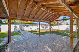 4420 Pompano Dr SE, Saint Petersburg, FL 33705 - Photo 20