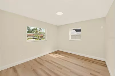 214 45th Avenue NE, Saint Petersburg, FL 33703 - Photo 18
