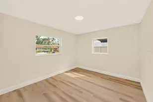 214 45th Ave NE, Saint Petersburg, FL 33703 - Photo 18