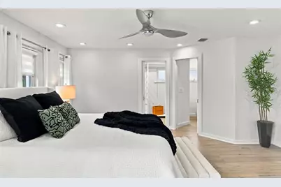 2703 W Price Avenue, Tampa, FL 33611 - Photo 36