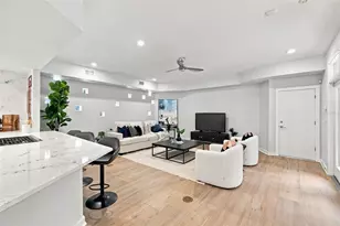 2703 W Price Ave, Tampa, FL 33611 - Photo 6