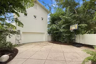 2703 W Price Ave, Tampa, FL 33611 - Photo 74
