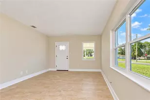 4117 Bay St NE, Saint Petersburg, FL 33703 - Photo 10