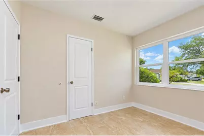 4117 Bay Street NE, Saint Petersburg, FL 33703 - Photo 18