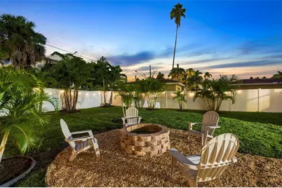 15424 2nd Street E, Madeira Beach, FL 33708 - Photo 6