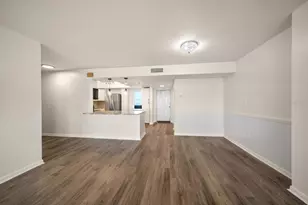 5200 Brittany Dr S, Saint Petersburg, FL 33715 - Photo 14