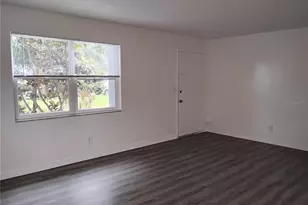 116 SW Jefferson Circle, Saint Petersburg, FL 33703 - Photo 6