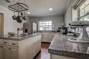 1508 Suffolk St N, Saint Petersburg, FL 33710 - Photo 8