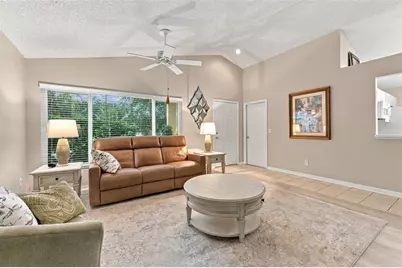 609 Cape Cod Cir, Valrico, FL 33594 - Photo 8
