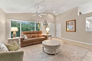 609 Cape Cod Cir, Valrico, FL 33594 - Photo 8