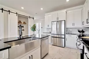 32070 Anchor Pt Dr, Wesley Chapel, FL 33545 - Photo 8