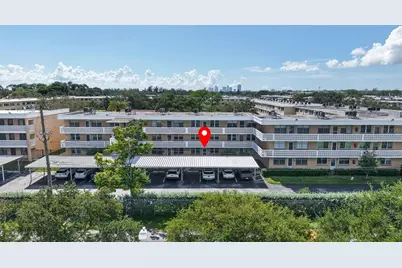 5095 Bay Street NE #104, Saint Petersburg, FL 33703 - Photo 2