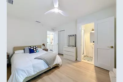5833 Dartmouth Avenue N, Saint Petersburg, FL 33710 - Photo 22