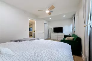 5833 Dartmouth Ave N, Saint Petersburg, FL 33710 - Photo 32