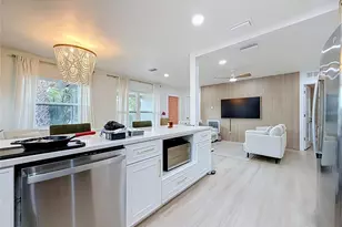 5833 Dartmouth Ave N, Saint Petersburg, FL 33710 - Photo 20