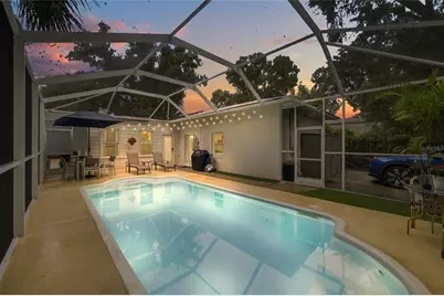 1926 Burlington Avenue N, Saint Petersburg, FL 33713 - Photo 6