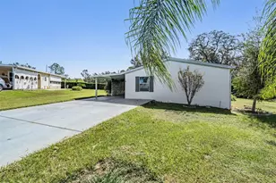 37700 Neukom Ave, Zephyrhills, FL 33541 - Photo 6
