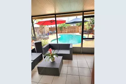 1345 39th Street N, Saint Petersburg, FL 33713 - Photo 2