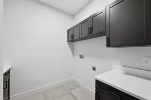 3205 W Wyoming Ave, Tampa, FL 33611 - Photo 46
