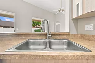 28436 Openfield Loop, Wesley Chapel, FL 33543 - Photo 32