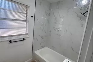 3022 W Meadow St, Tampa, FL 33611 - Photo 12