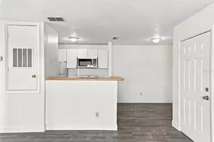 1400 Gandy Blvd N, Saint Petersburg, FL 33702 - Photo 6