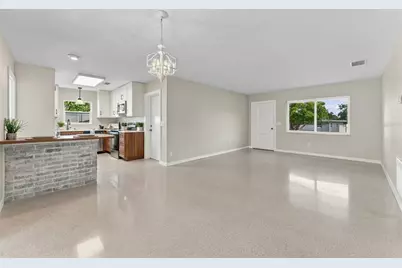 2116 W Minnehaha Street, Tampa, FL 33604 - Photo 16