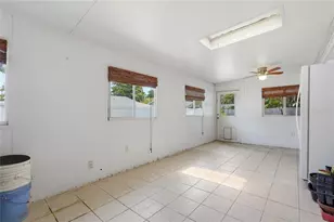 1634 Dale Cir N, Dunedin, FL 34698 - Photo 30
