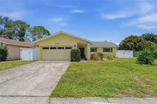 1634 Dale Cir N, Dunedin, FL 34698 - Photo 1