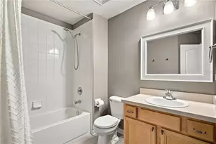 26606 Castleview Way, Wesley Chapel, FL 33544 - Photo 22