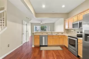 26606 Castleview Way, Wesley Chapel, FL 33544 - Photo 10