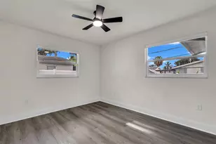 1810 Maryland Ave NE, Saint Petersburg, FL 33703 - Photo 14