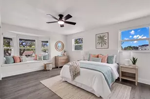 1810 Maryland Ave NE, Saint Petersburg, FL 33703 - Photo 12