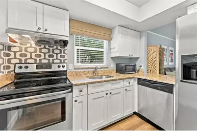 1011 S Moody Avenue #11, Tampa, FL 33629 - Photo 6