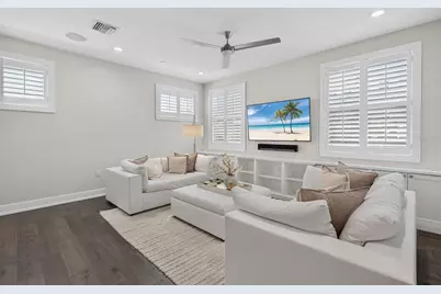 536 4th Avenue S #2, Saint Petersburg, FL 33701 - Photo 8