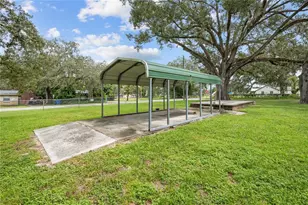 4401 6th St, Zephyrhills, FL 33542 - Photo 10