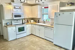 9790 66th Street N, Pinellas Park, FL 33782 - Photo 2