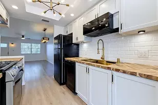 6100 21st St N, Saint Petersburg, FL 33714 - Photo 26