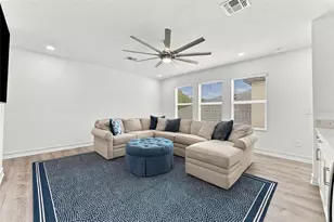 18114 Serene Lake Loop, Lutz, FL 33548 - Photo 10
