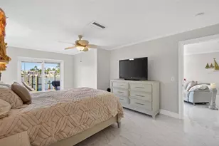 427 Boca Ciega Point Blvd N, Saint Petersburg, FL 33708 - Photo 18