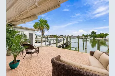 427 Boca Ciega Point Boulevard N, Saint Petersburg, FL 33708 - Photo 34