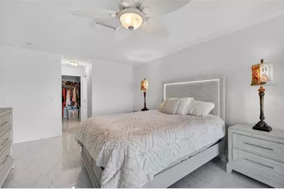 427 Boca Ciega Point Boulevard N, Saint Petersburg, FL 33708 - Photo 20